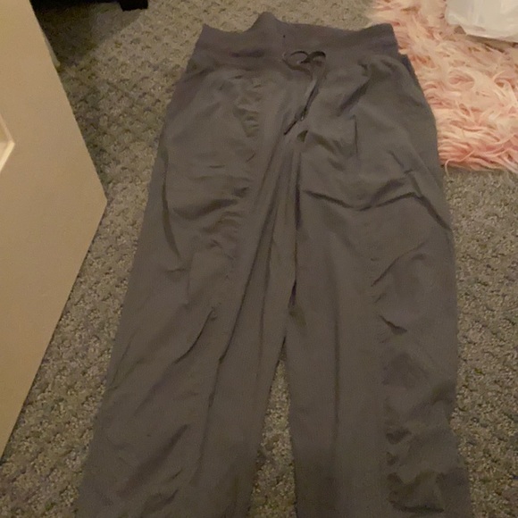 Lululemon studio joggers - Picture 1 of 4
